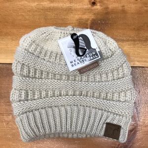 CC Messy Bun Beanie Tail